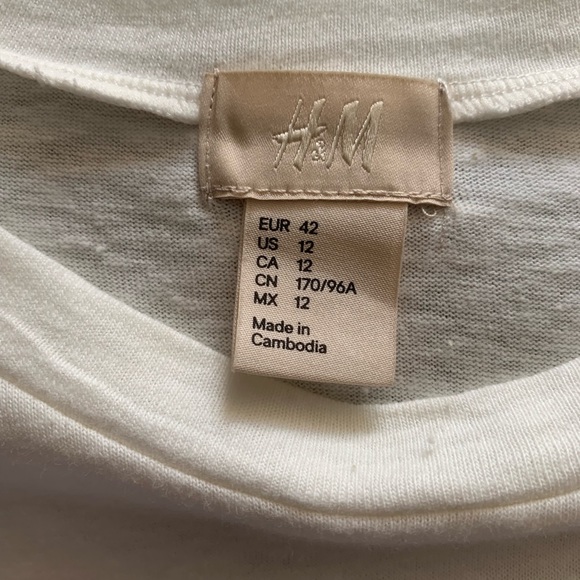 Women’s H&M creme short sleeve top(NWOT) - Picture 7 of 8